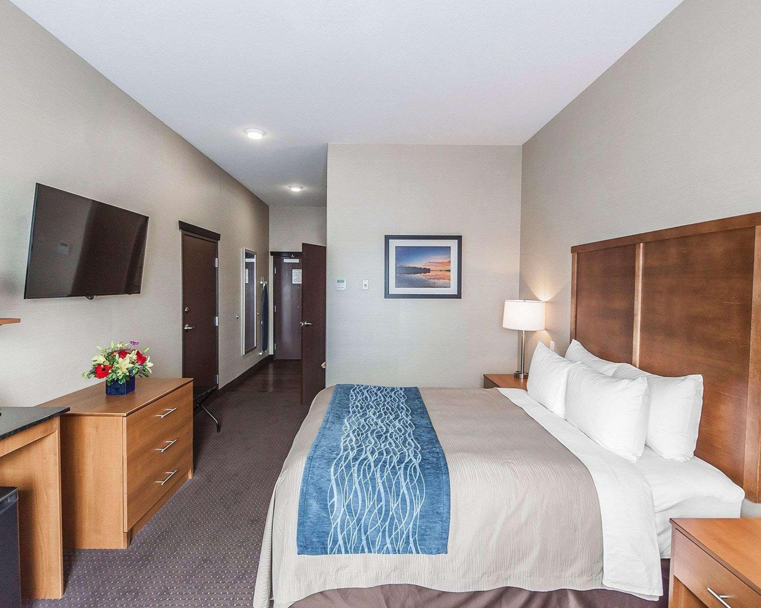 Comfort Inn & Suites Bonnyville Exteriör bild