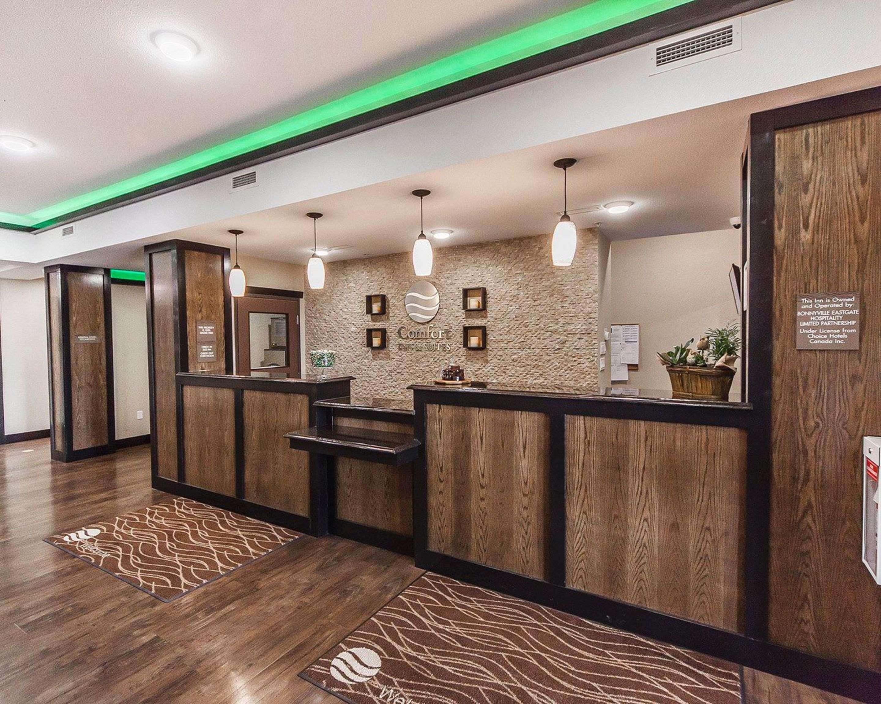 Comfort Inn & Suites Bonnyville Exteriör bild