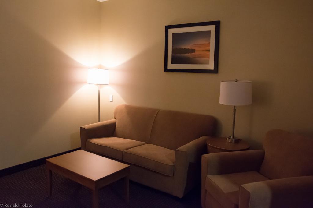 Comfort Inn & Suites Bonnyville Exteriör bild