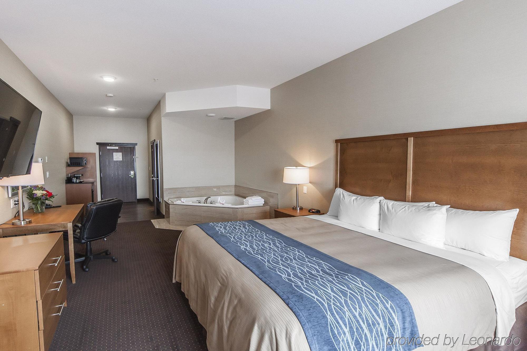 Comfort Inn & Suites Bonnyville Exteriör bild